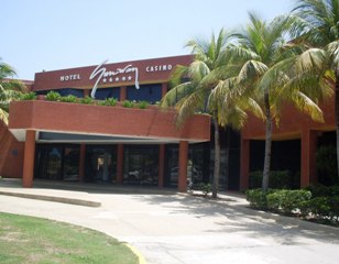 hotel sumway.jpg